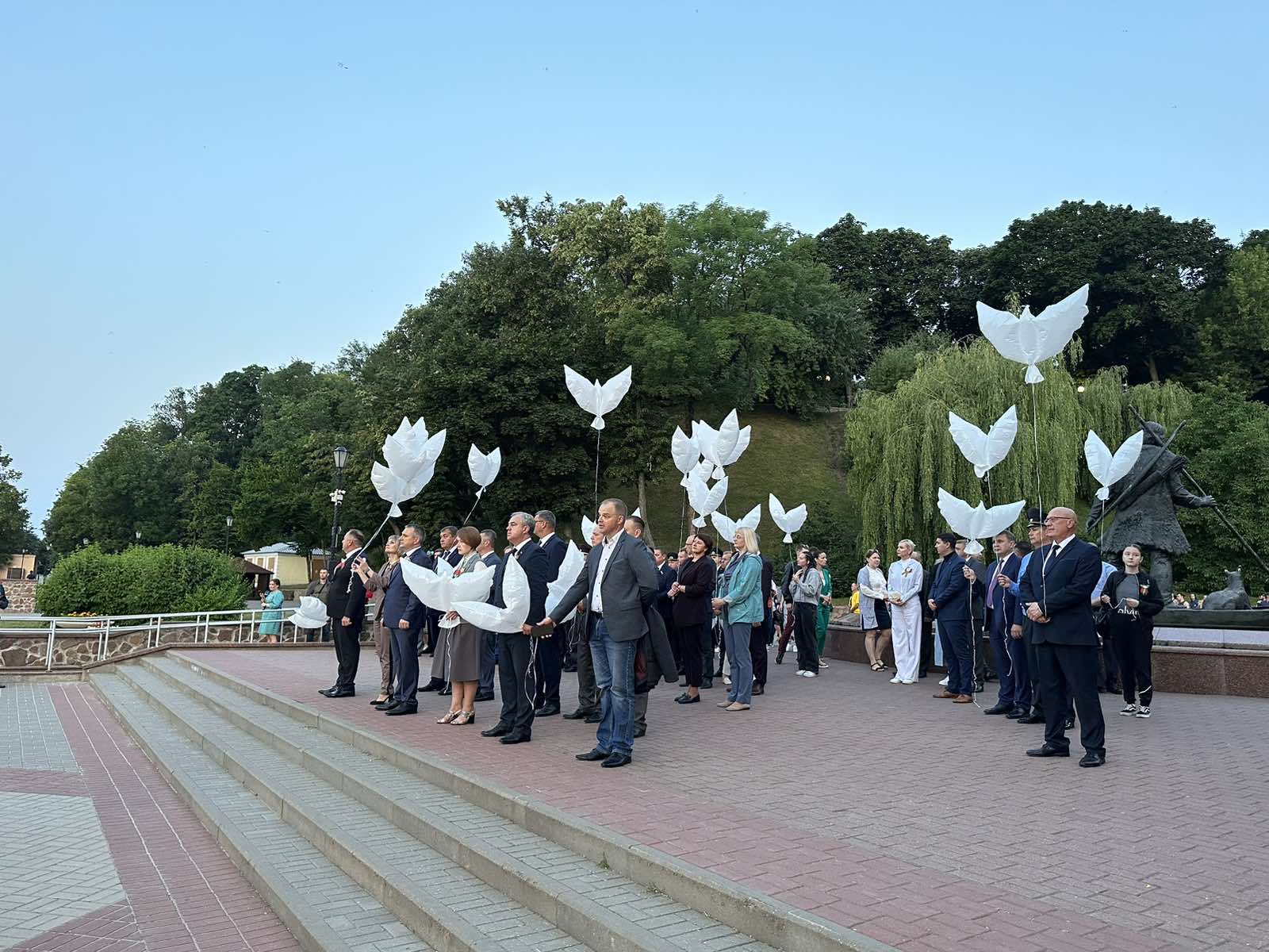 Профактив Гомельской области принял участие в мероприятиях, посвященной Дню  всенародной памяти жертв Великой Отечественной войны - ГОМЕЛЬСКОЕ ОБЛАСТНОЕ  ОБЪЕДИНЕНИЕ ПРОФСОЮЗОВ